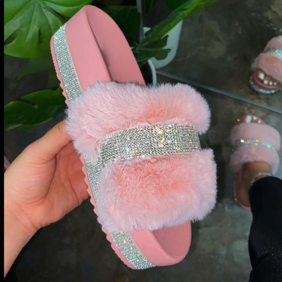 Blush Faux Fur Rhinestone Platform Sandals Slipper - Picture 7 of 9
